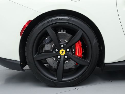 Certified 2022 Ferrari Portofino M RWD image 39