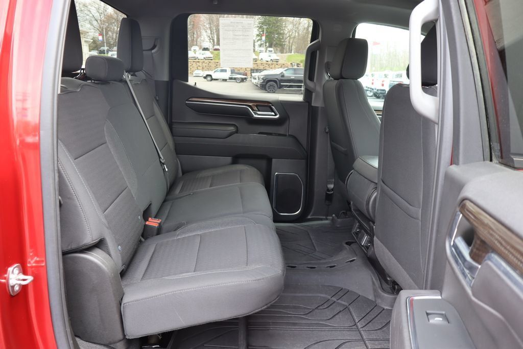 Used 2023 Chevrolet Silverado 1500 LT w/ Protection Package AWD/4WD image 18