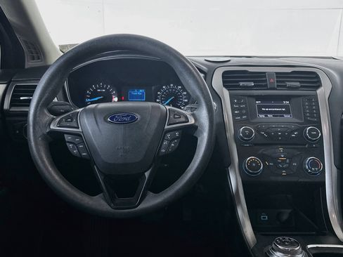 Used 2017 Ford Fusion S FWD image 17