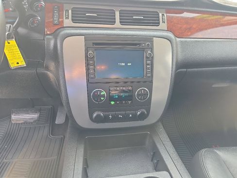 Used 2011 GMC Sierra 2500 SLT w/ SLT Convenience Package image 37