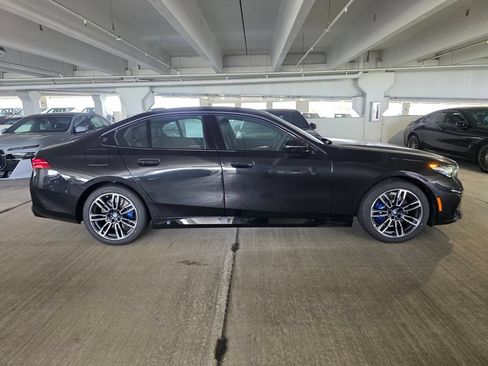 New 2027 BMW 530i RWD image 3