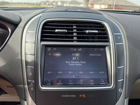 Used 2020 Lincoln Nautilus FWD w/ Equipment Group 101A image 17