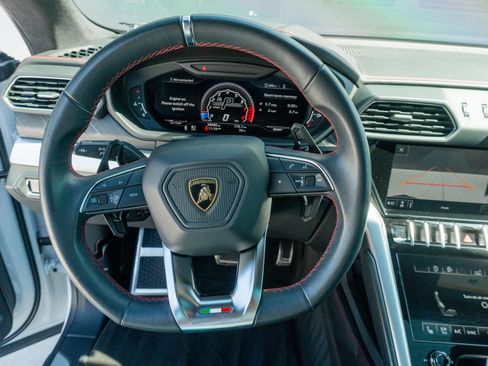 Used 2021 Lamborghini Urus AWD/4WD image 66