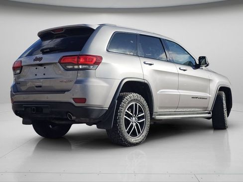 Used 2017 Jeep Grand Cherokee Trailhawk image 24