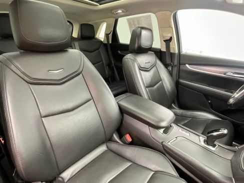 Used 2019 Cadillac XT5 Luxury AWD/4WD image 14