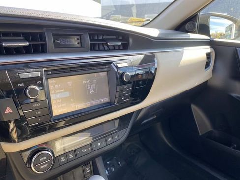 Used 2016 Toyota Corolla LE FWD image 27