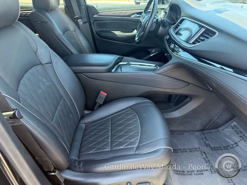 Used 2024 Buick Enclave Avenir w/ Avenir Technology Package image 35
