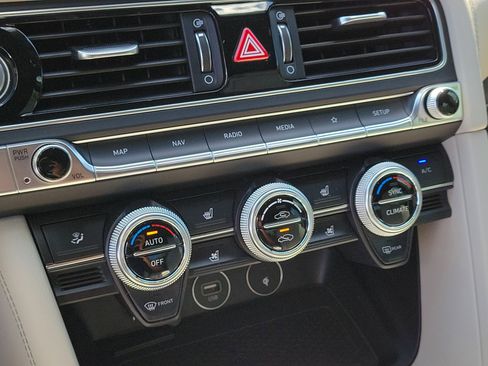 Used 2023 Genesis G70 2.0T w/ Sport Prestige Package image 24