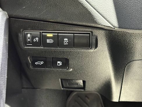 Used 2026 Toyota Corolla Cross AWD Hybrid w/ Convenience Package image 45