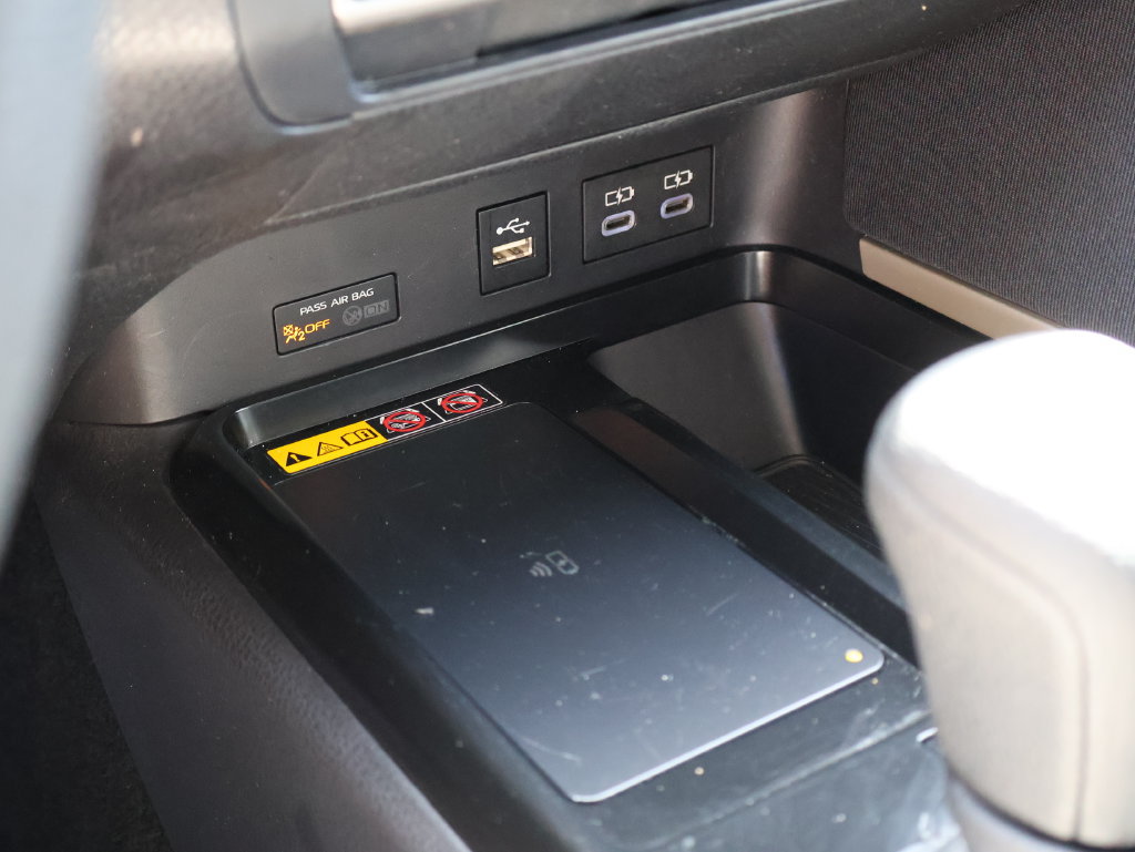 Used 2025 Toyota Camry LE FWD image 35