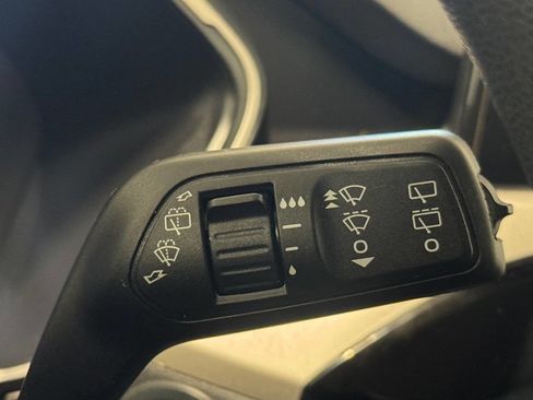 Used 2021 Ford Escape SE image 30