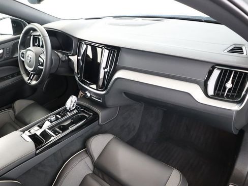 Used 2024 Volvo S60 T8 Ultimate w/ Climate Package image 26