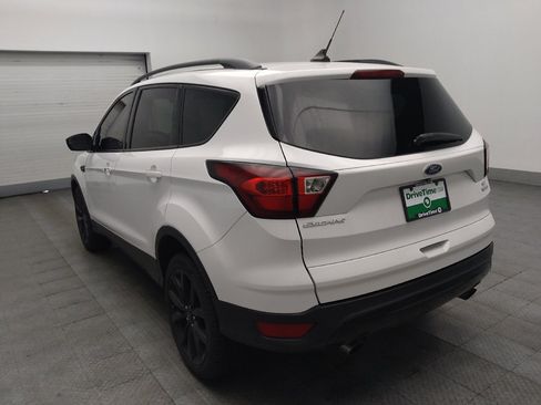 Used 2019 Ford Escape SE FWD image 5