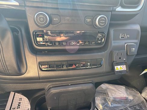 Used 2025 RAM ProMaster 1500 w/ Quick Order Package 22G SLT image 29