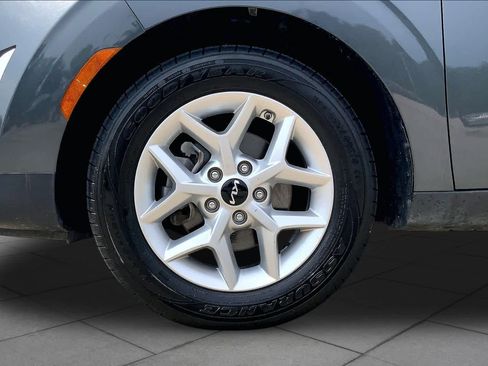 Used 2024 Kia Soul LX w/ Option Group 015 FWD image 11