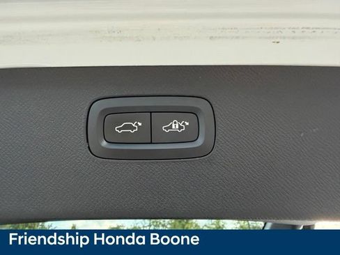 Used 2019 Volvo XC90 T6 Momentum w/ Advanced Package AWD/4WD image 40