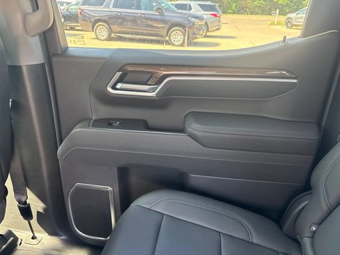New 2026 Chevrolet Silverado 1500 RST w/ Redline Edition AWD/4WD image 26