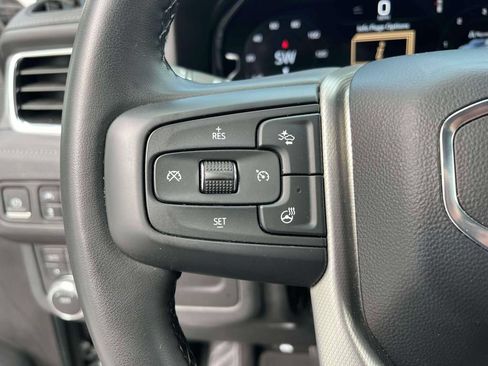 Used 2023 GMC Yukon XL Denali AWD/4WD image 33