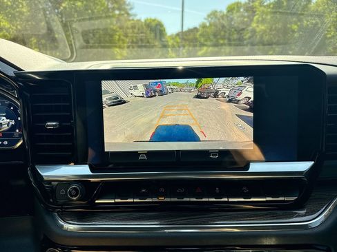Used 2023 Chevrolet Silverado 1500 LT Trail Boss w/ Protection Package AWD/4WD image 28