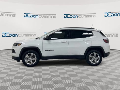 Used 2023 Jeep Compass Latitude AWD/4WD image 5