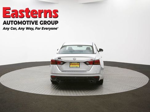Used 2023 Nissan Altima 2.5 SR FWD image 33