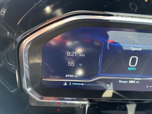 Used 2023 Chevrolet Silverado 1500 LT image 7