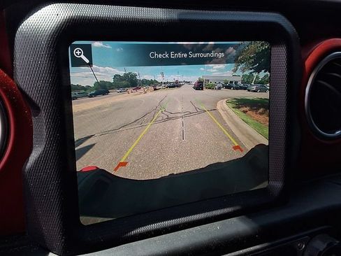 Used 2020 Jeep Gladiator Rubicon AWD/4WD image 16
