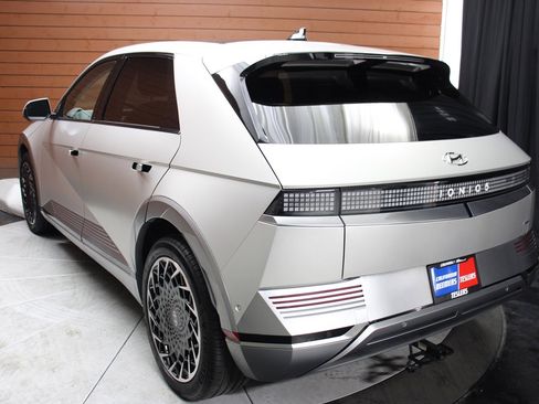 Used 2023 Hyundai Ioniq 5 Limited image 6