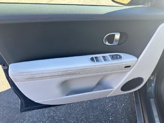 Certified 2024 Hyundai Ioniq 5 Limited AWD/4WD image 11