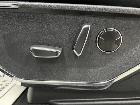 Used 2023 Ford F150 Lariat w/ Equipment Group 502A High image 23