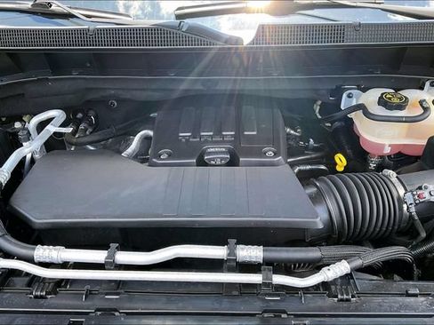 Used 2023 Chevrolet Silverado 1500 LT AWD/4WD image 20