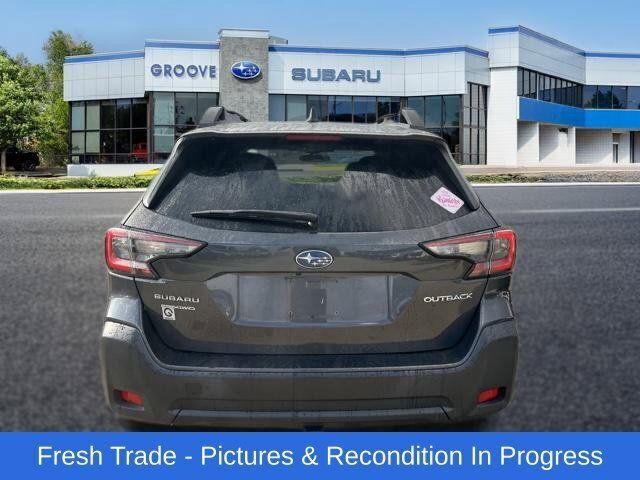 Used 2024 Subaru Outback Premium AWD/4WD image 4