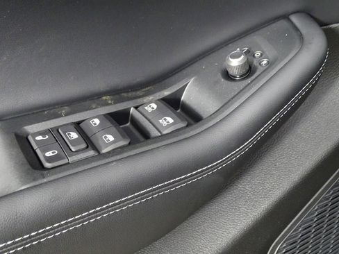 New 2025 Jeep Grand Cherokee Laredo X image 18