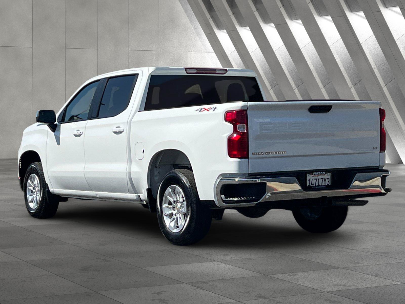 Used 2025 Chevrolet Silverado 1500 LT AWD/4WD image 6