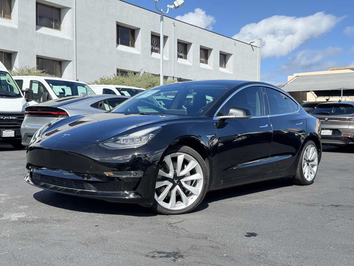 Used 2019 Tesla Model 3 Long Range AWD/4WD image 2