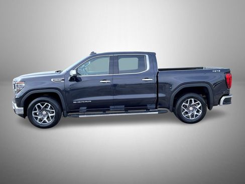 Used 2022 GMC Sierra 1500 SLT w/ SLT Convenience Package AWD/4WD image 8