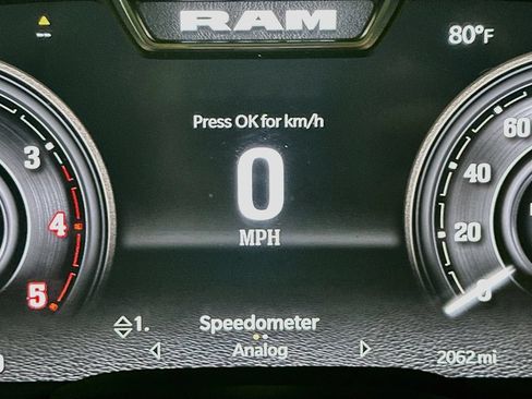Used 2026 RAM 4500 4x4 Crew Cab DRW w/ Laramie Trim Package image 15