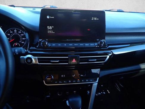 Used 2022 Kia Seltos EX image 17