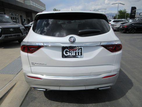 Used 2023 Buick Enclave Premium w/ Experience Buick Package AWD/4WD image 7