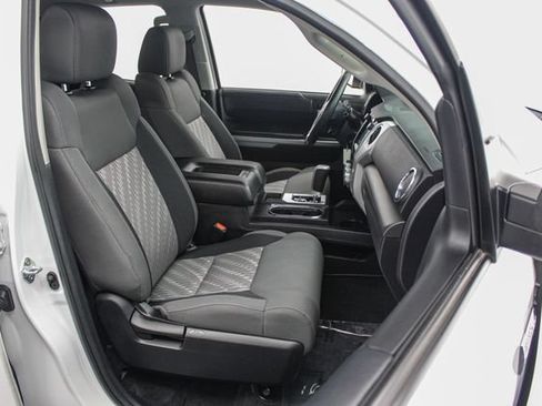 Used 2021 Toyota Tundra SR5 AWD/4WD image 28