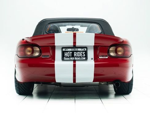 Used 2001 MAZDA MX-5 Miata RWD image 17
