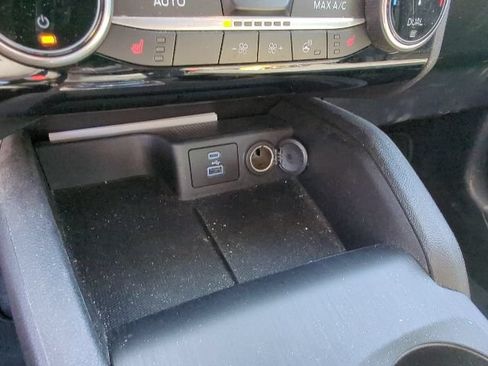Used 2022 Ford Escape SE w/ SE Sport Appearance Package AWD/4WD image 17