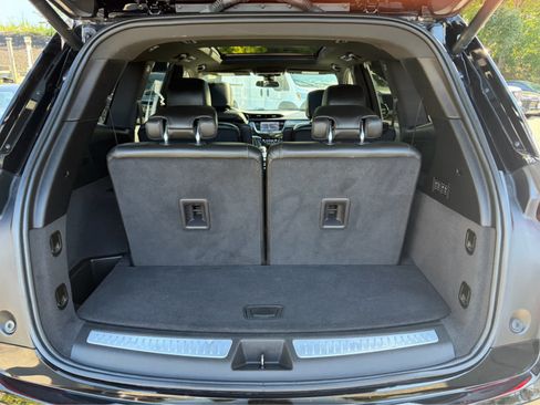 Used 2025 Cadillac XT6 Premium Luxury AWD/4WD image 26