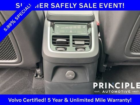 Certified 2024 Volvo XC90 T8 Plus w/ Protection Package Premier AWD/4WD image 37