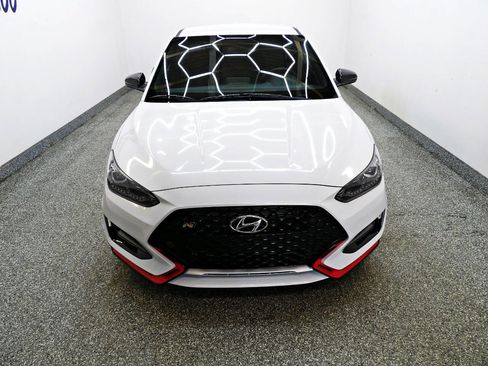 Used 2020 Hyundai Veloster N image 2