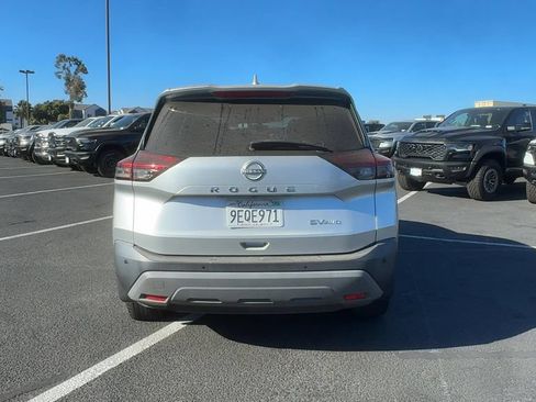 Used 2022 Nissan Rogue SV AWD/4WD image 7