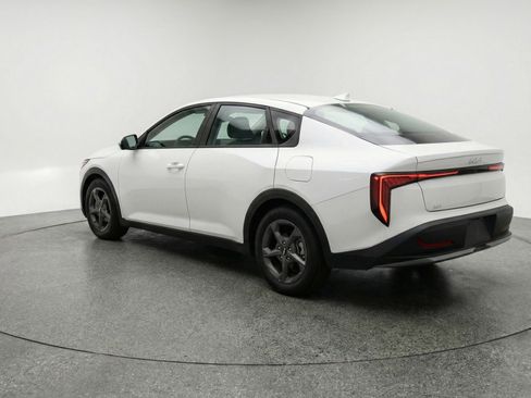 Used 2025 Kia K4 FWD image 6