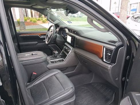 Used 2023 GMC Sierra 1500 Denali AWD/4WD image 11