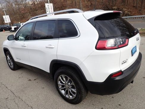 Used 2019 Jeep Cherokee Latitude Plus w/ Cold Weather Group image 8