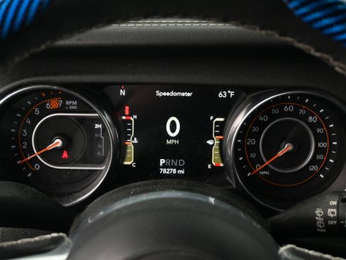 Used 2020 Jeep Wrangler Unlimited Sahara image 12